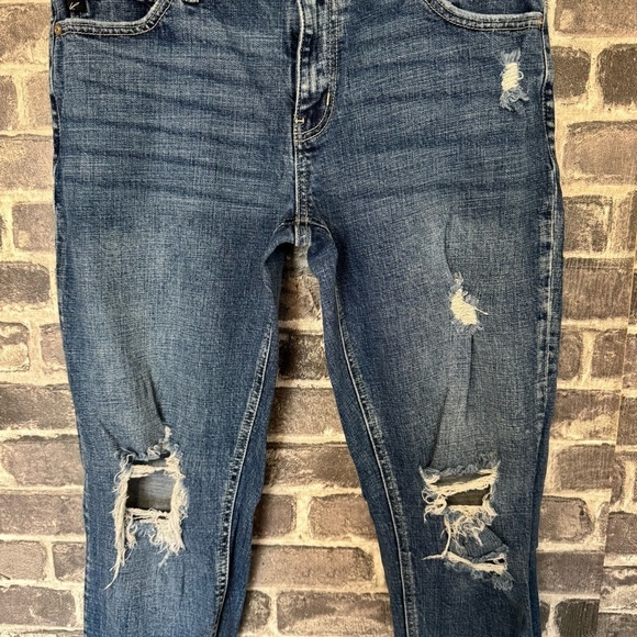 Kancan Russell Mid Rise Boyfriend Jeans distressed chewed hem - Picture 7 of 13